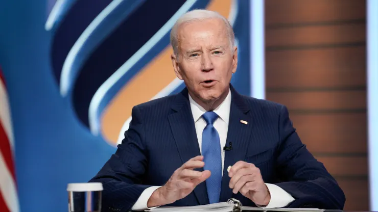 Biden Calls for Banking Regulations After Silicon Valley Collapse